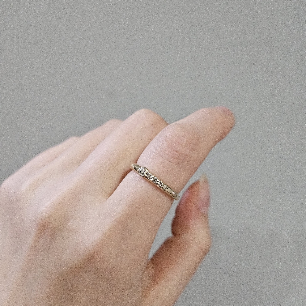 10K Diamond Heart Ring - Picture 6 of 7